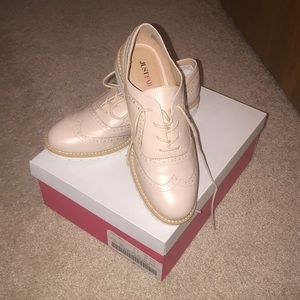 Nude Oxfords